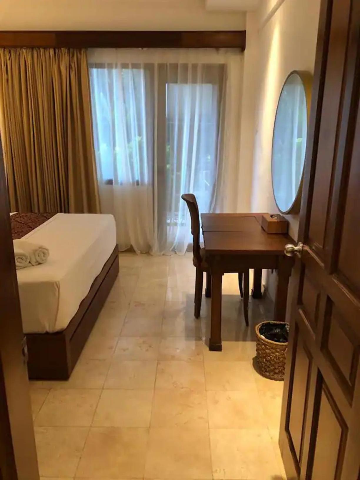 6162 At Jayakarta Bali * Seminyak (Bali)