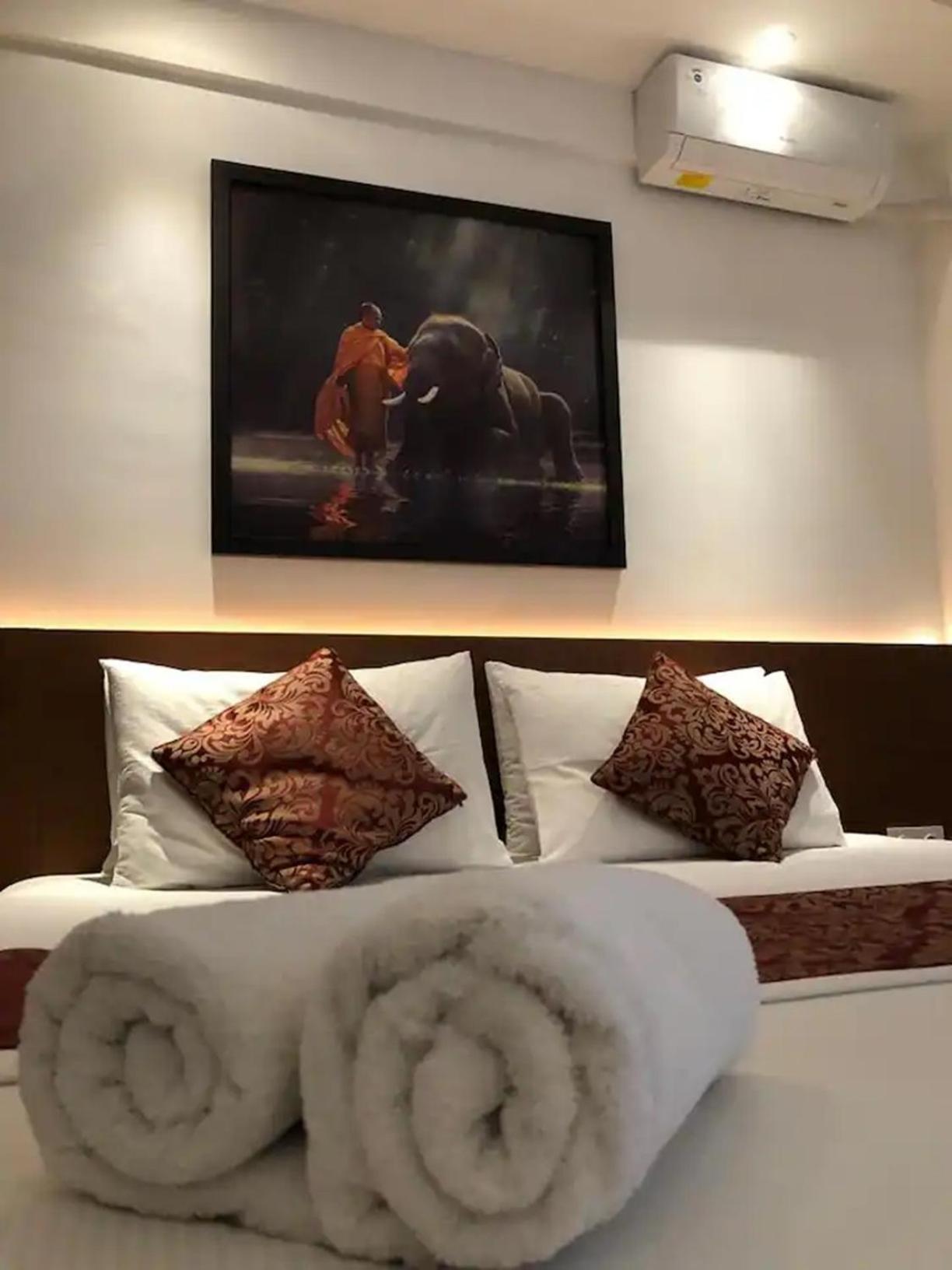6162 At Jayakarta Bali *
